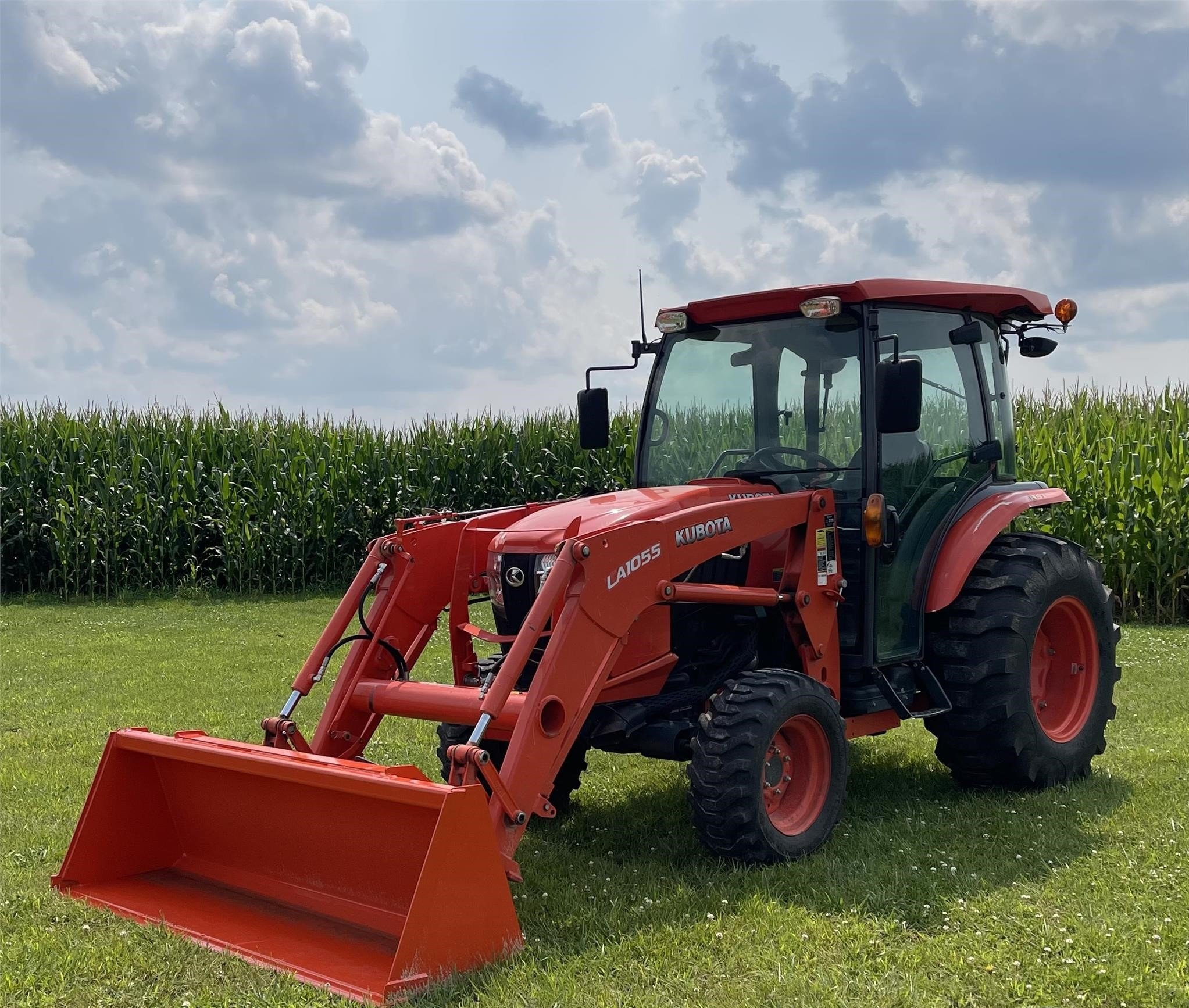 2017 Kubota L6060HSTC – Salesforce Group